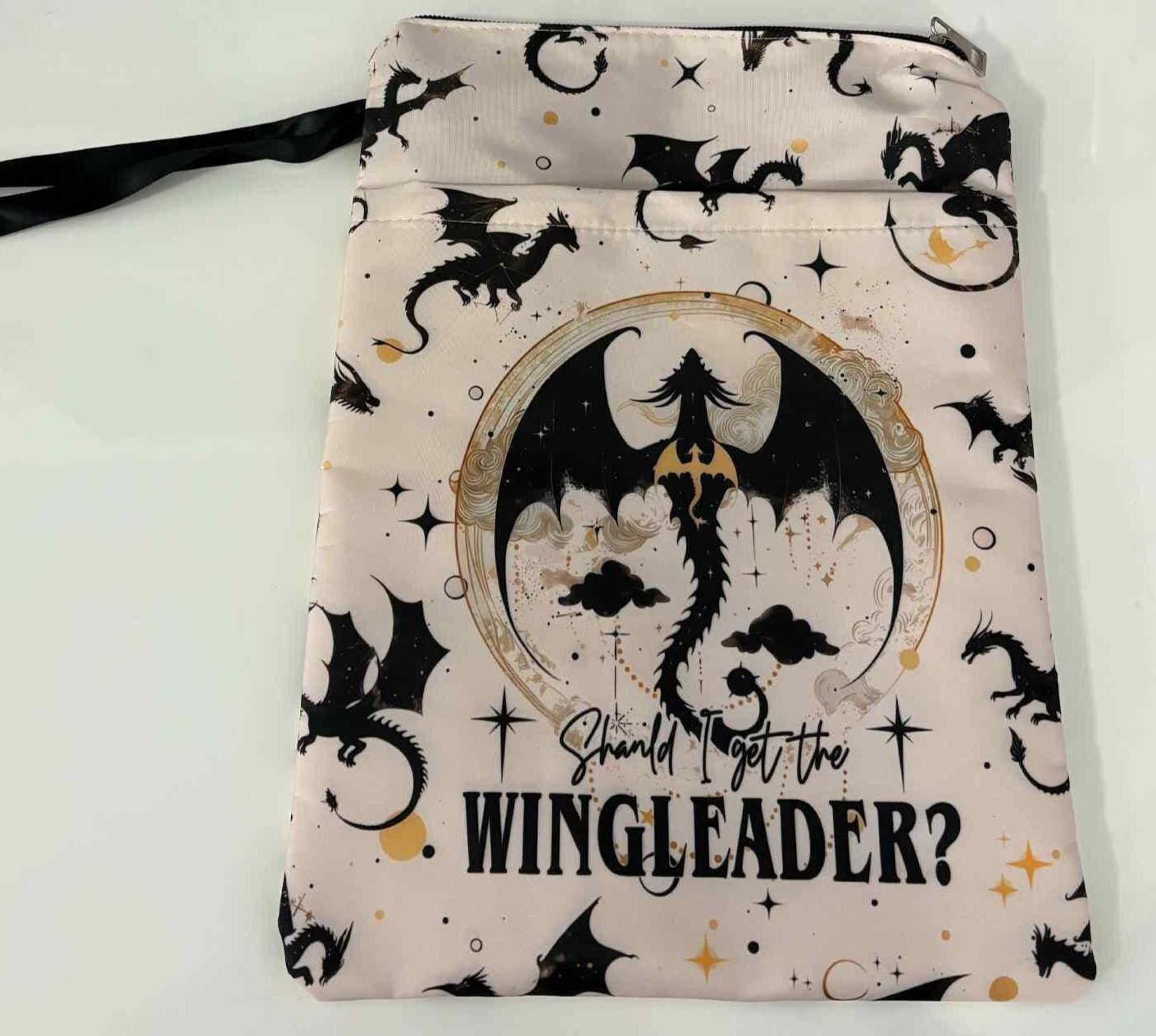 Dragon Book Sleeve/Pouche