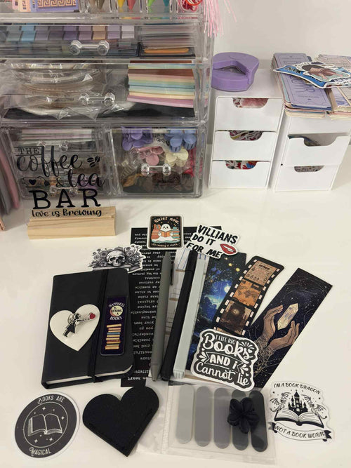 Black Bookish Bundle – Cozy Dark Academia Book Lover Gift - Books and Brew Canada
